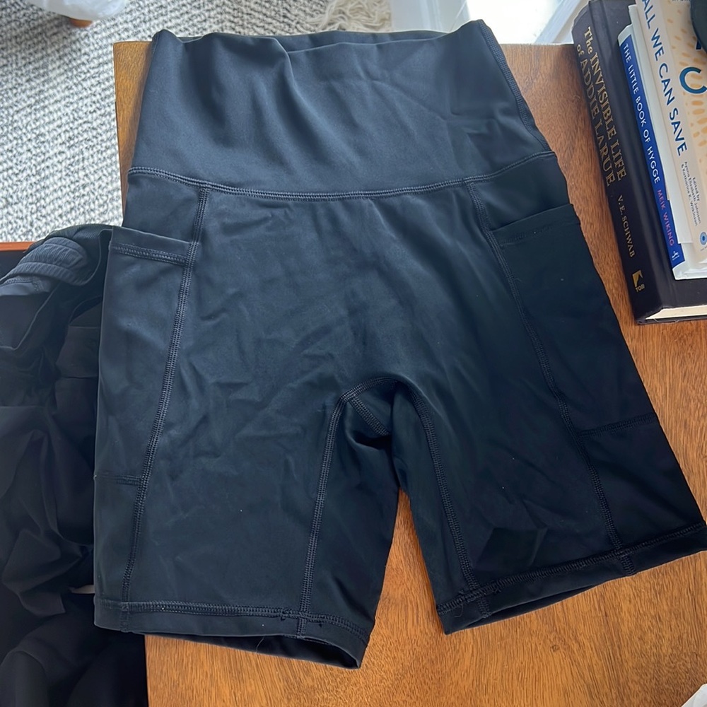 Aerie Goals Offline Bike Short Hi-rise 7 inch inseam - Black - Small - pockets